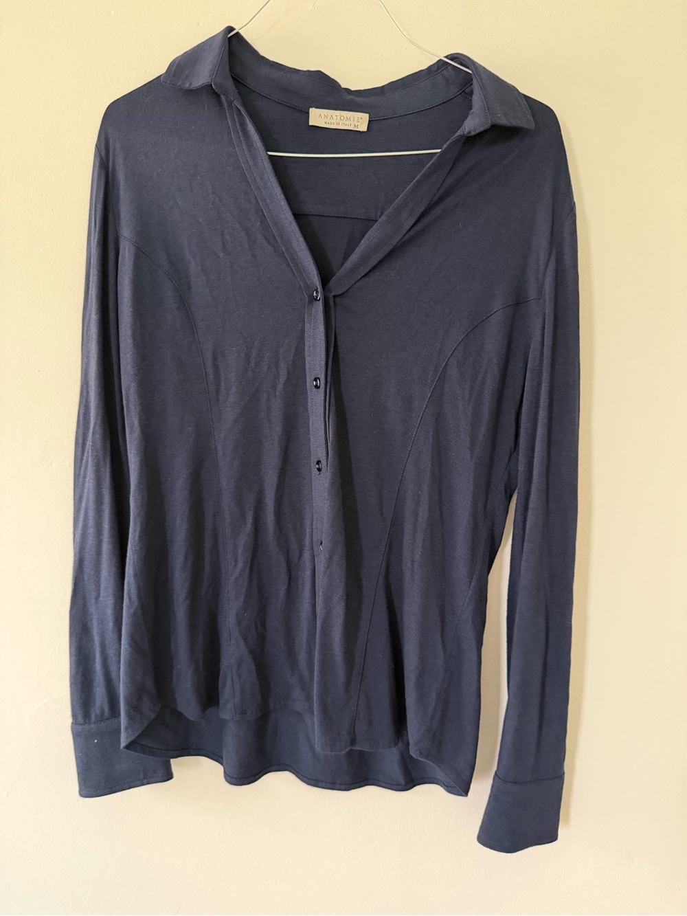 ANATOMIE Long Sleeve Button Front Jersey Shirt Collared in Navy Blue Travel M